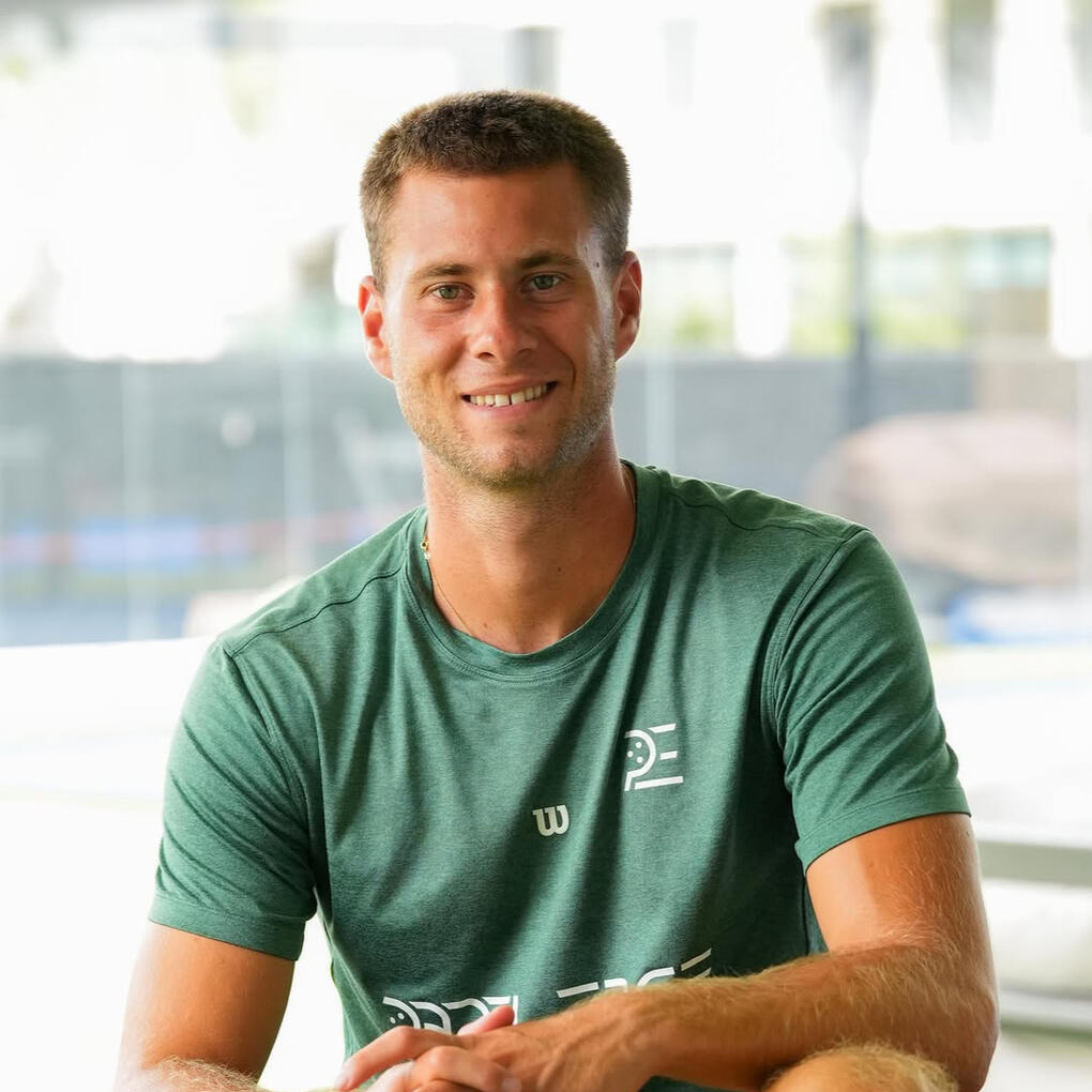 Training becomes very different when everything is connected. In this conversation, Ernesto talks about why bringing structure to sessions, private trainings, and match situations helped players improve in a more consistent and intentional way...