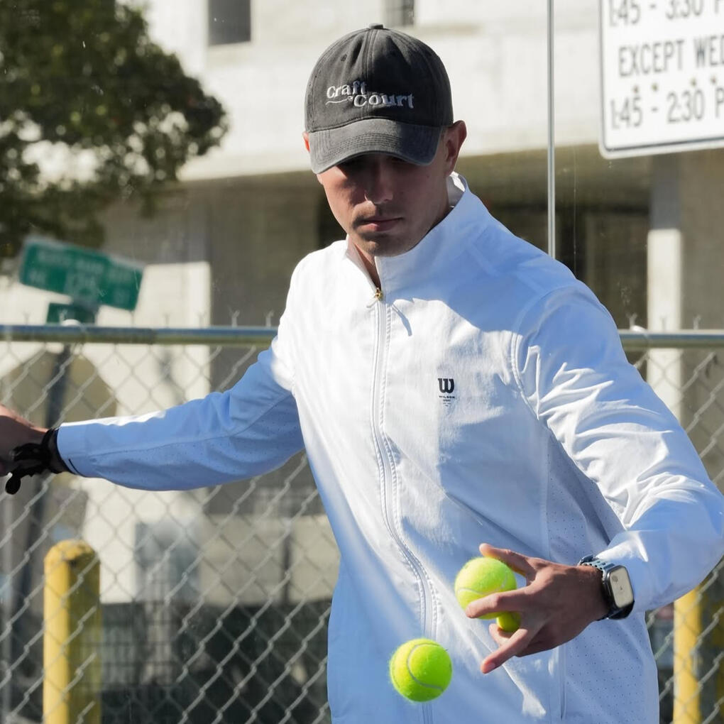 If you’re looking to start working on your physical performance for padel, this is a good place to start. Everything begins with an initial fitness assessment, so the training can be adapted to your level, needs, and goals from day one...