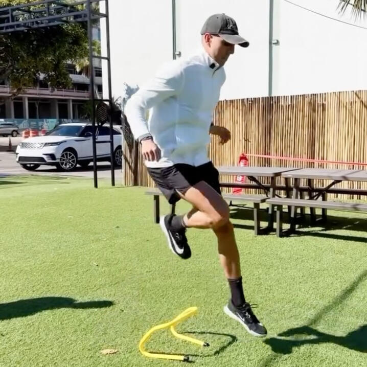 A look inside a physical training session at the PadelEdge Academy. Circuit-based work focused on speed, coordination, and reactivity, with each station designed to transfer directly to on-court movement. Guided by Diego Martín (@dmm.trainer)...